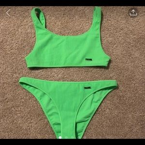 Triangl Bikini